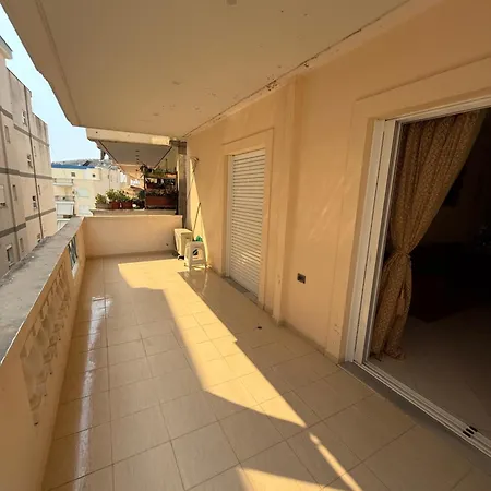 Valas アパート Sarandë